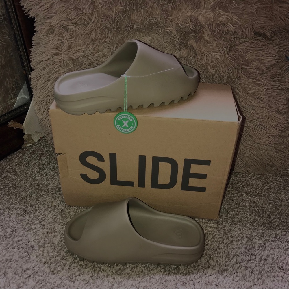 yeezy slides, earth brown